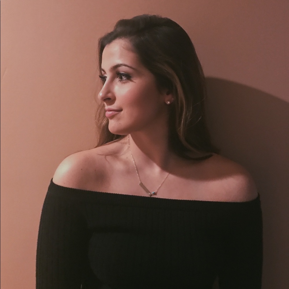 Meet your Posher, Nicole
